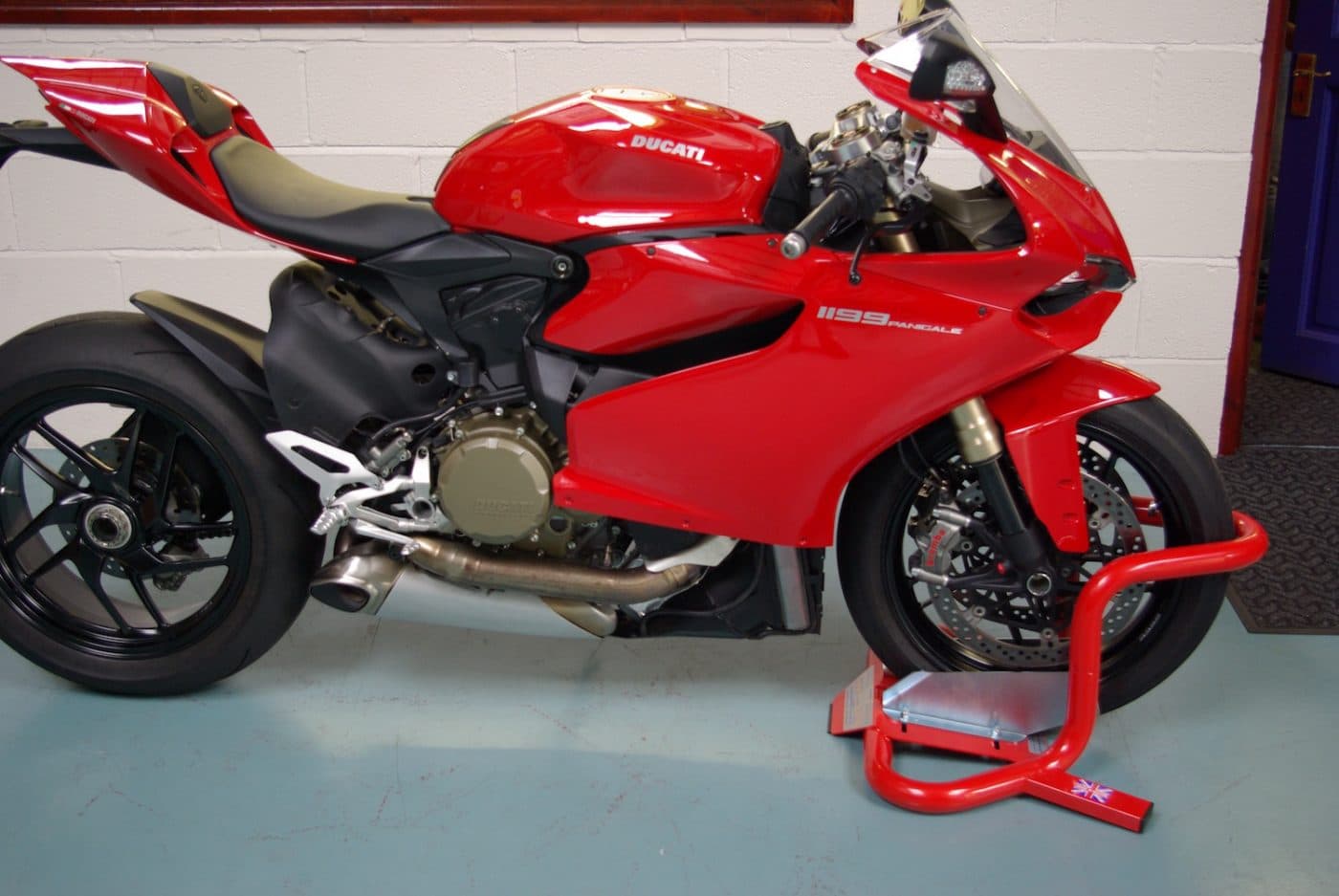 Motorcycle Wheel Chock "BikeGrab" Motorcycle Lift Jack Big Blue